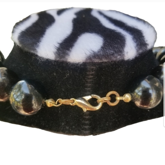 VINTAGE CHUNKY FACETED ACRYLIC BEAD STATEMENT NECKLACE - Picture 4 of 4